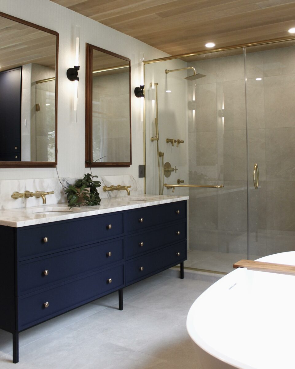 lempreinte_interieur_salle_de_bain_evier_residentiel_struktura_2023