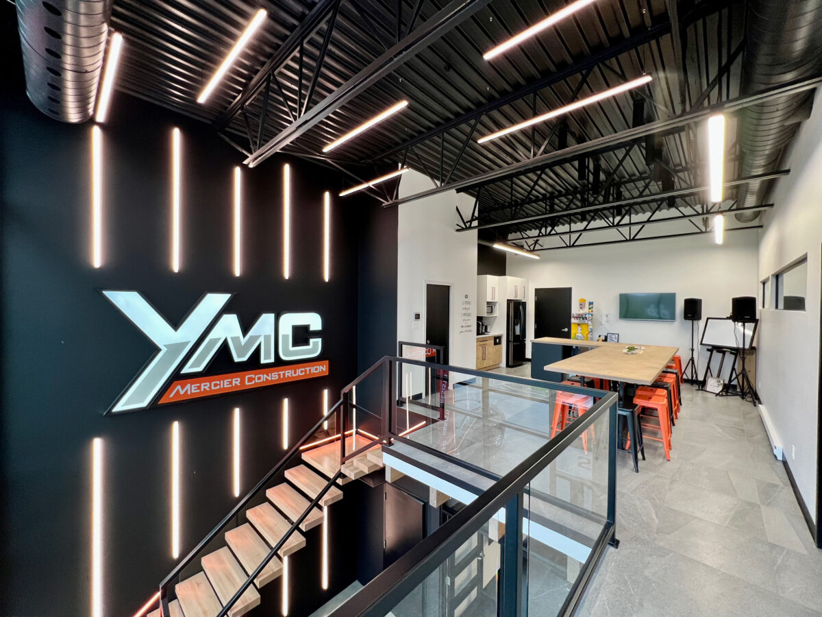 Réalisation YMC Construction Commercial Éclairage DEL Struktura Design Architecture 2022